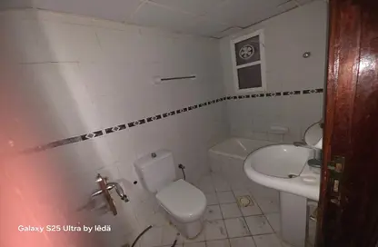 Apartment - 1 Bedroom - 1 Bathroom for rent in Al Rumailah building - Al Rumailah 2 - Al Rumaila - Ajman