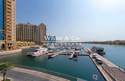 Apartment - Studio - 1 Bathroom for rent in Palm Views East - Palm Views - Palm Jumeirah - Dubai