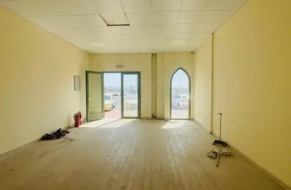 Shop - Studio - 1 Bathroom for rent in Morocco Cluster - International City - Dubai