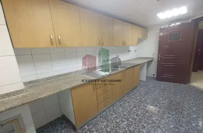صورة لـ مطبخ شقة - 2 غرف نوم - 2 حمامات للايجار في برج ليوا سنتر رقم 1 - برج ليوا سنتر - شارع حمدان - أبوظبي ، صورة رقم 1