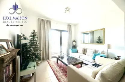 Apartment - 2 Bedrooms - 2 Bathrooms for sale in Hayat Boulevard 1A - Hayat Boulevard 1 - Hayat Boulevard - Town Square - Dubai