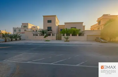 فيلا - 6 غرف نوم - 8 حمامات للبيع في مدينة شخبوط - أبوظبي