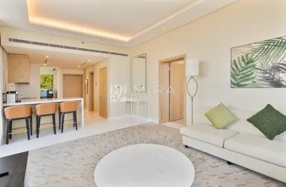 Apartment - 1 Bedroom - 2 Bathrooms for sale in The Palm Tower - Palm Jumeirah - Dubai