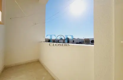 شقة - 2 غرف نوم - 2 حمامات للايجار في الغيل - المطارد - العين