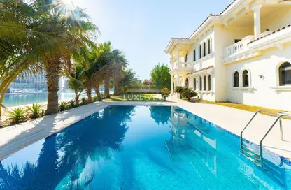 Villa - 6 Bedrooms - 7 Bathrooms for rent in Signature Villas Frond A - Signature Villas - Palm Jumeirah - Dubai