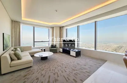 Apartment - 1 Bedroom - 2 Bathrooms for rent in The Palm Tower - Palm Jumeirah - Dubai