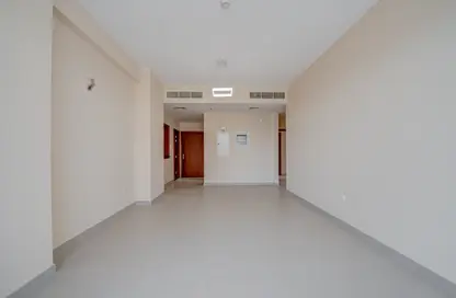 Apartment - 3 Bedrooms - 1 Bathroom for rent in Blue Reef Building - Arjan - Dubai