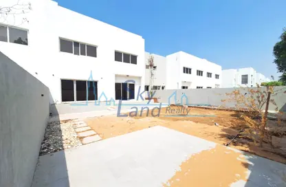 Villa - 4 Bedrooms - 4 Bathrooms for rent in Umm Suqeim 1 Villas - Umm Suqeim 1 - Umm Suqeim - Dubai