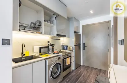 Apartment - Studio - 1 Bathroom for rent in Binghatti Canal - Business Bay - Dubai