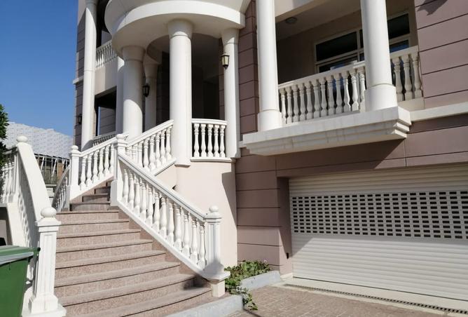 Standalone Villa | Mid Unit | Gated Community