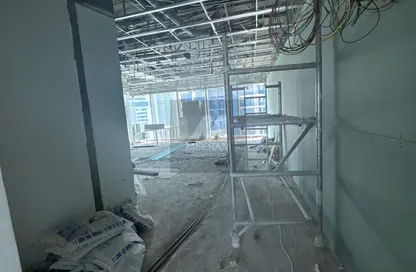 Office Space - Studio for sale in The Binary Tower - Business Bay - Dubai