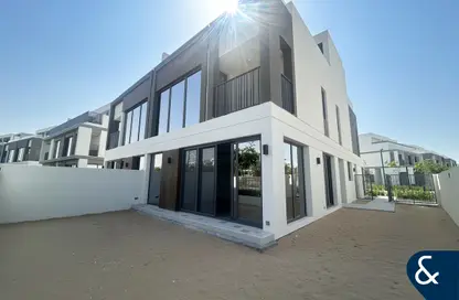 Villa - 4 Bedrooms - 5 Bathrooms for rent in Aura - Tilal Al Ghaf - Dubai