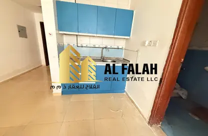 Apartment - Studio - 1 Bathroom for rent in Al Qulaya'ah - Al Sharq - Sharjah