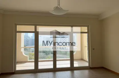 Apartment - 1 Bedroom - 2 Bathrooms for rent in Al Hallawi - Shoreline Apartments - Palm Jumeirah - Dubai