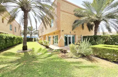 Villa - 4 Bedrooms - 5 Bathrooms for rent in Jumeirah 3 Villas - Jumeirah 3 - Jumeirah - Dubai