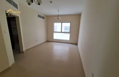 شقة - 2 غرف نوم - 2 حمامات للايجار في بناية مويليح 29 - مويلح - الشارقة