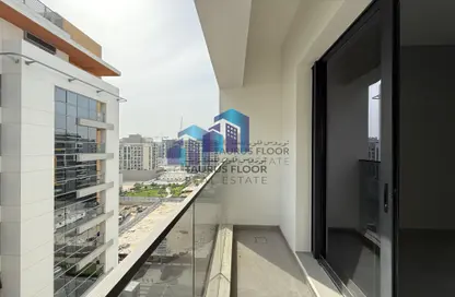 Apartment - 1 Bedroom - 2 Bathrooms for rent in Jumeirah Garden City - Al Satwa - Dubai