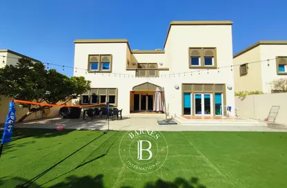 Villa - 3 Bedrooms - 5 Bathrooms for rent in Regional - Jumeirah Park - Dubai