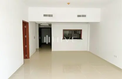 شقة - غرفة نوم - 2 حمامات للبيع في لايا رزيدنسز - قرية الجميرا سركل - دبي