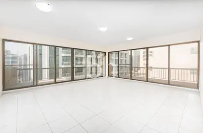 Apartment - 3 Bedrooms - 2 Bathrooms for rent in Golden Sands 1 - Mankhool - Bur Dubai - Dubai