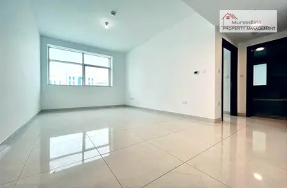 Empty Room image for: Apartment - 1 Bedroom - 1 Bathroom for rent in Hamdan Street - Abu Dhabi, Image 1