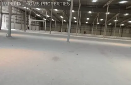 Warehouse - Studio - 2 Bathrooms for rent in Umm Al Thuoob - Umm Al Quwain