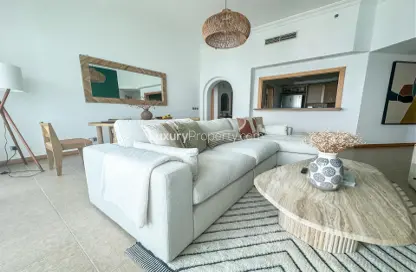 Apartment - 2 Bedrooms - 3 Bathrooms for sale in Al Basri - Shoreline Apartments - Palm Jumeirah - Dubai