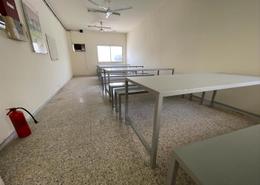 صورةغرفة الطعام لـ: سكن عمال - 8 حمامات للكراء في سونابور - المحيصنة - دبي, صورة 1