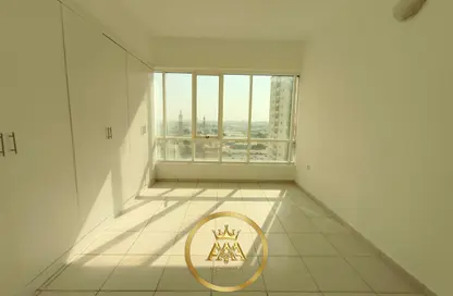 شقة - 2 غرف نوم - 3 حمامات للايجار في شارع التعاون الجديد - التعاون - الشارقة