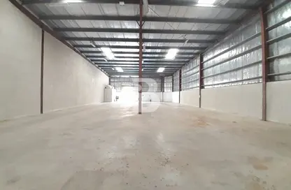 Warehouse - Studio - 1 Bathroom for rent in Phase 1 - Dubai Investment Park (DIP) - Dubai