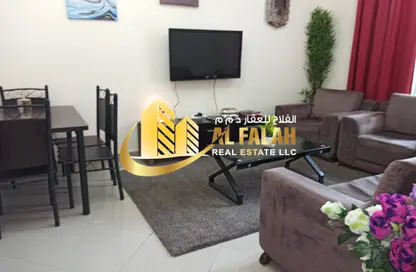 شقة - 2 غرف نوم - 2 حمامات للايجار في شارع التعاون - التعاون - الشارقة