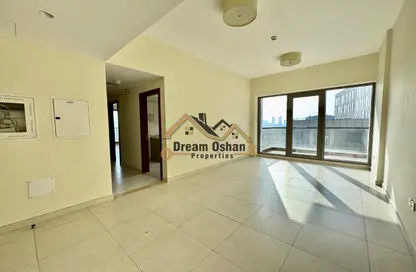 Apartment - 2 Bedrooms - 3 Bathrooms for rent in Al Waleed Garden - Al Jaddaf - Dubai