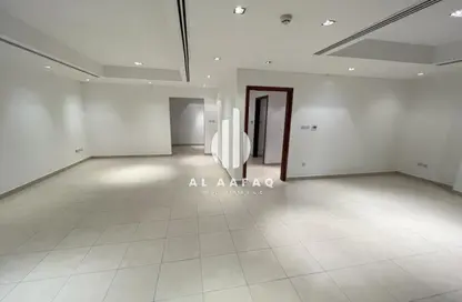 Apartment - 3 Bedrooms - 5 Bathrooms for rent in Al Mamzar - Al Mamzar - Sharjah - Sharjah