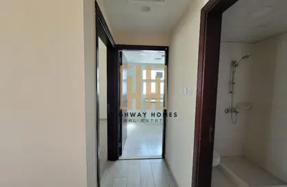 شقة - غرفة نوم - 1 حمام للايجار في بناية مويليح 29 - مويلح - الشارقة