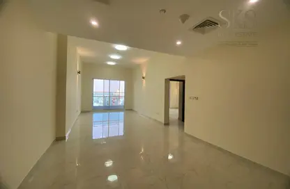 Apartment - 3 Bedrooms - 3 Bathrooms for rent in Sunrise Building - Al Barsha 1 - Al Barsha - Dubai