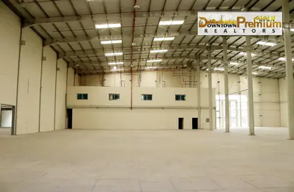 Warehouse - Studio - 4 Bathrooms for rent in Dubai Investment Park 2 - Dubai Investment Park - Dubai