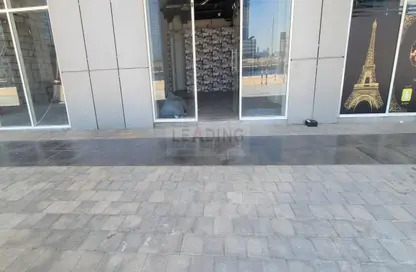 متجر - استوديو - 1 حمام للايجار في داماك ميزون ذو فوغ - الخليج التجاري - دبي