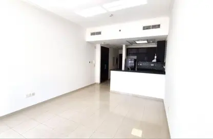 Apartment - Studio - 1 Bathroom for rent in Botanica Tower - Dubai Marina - Dubai