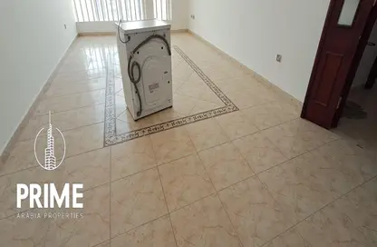 Apartment - 2 Bedrooms - 2 Bathrooms for rent in Al Falah City - Abu Dhabi