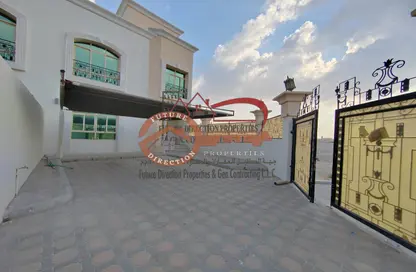 Villa - 5 Bedrooms - 7 Bathrooms for rent in Shakhbout City - Abu Dhabi
