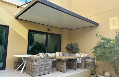 فيلا - 4 غرف نوم - 5 حمامات للايجار في مدينة الشارقة المستدامة - الشارقة