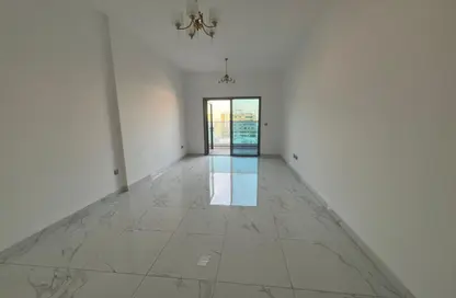 Apartment - 2 Bedrooms - 3 Bathrooms for rent in Al Majaz 1 - Al Majaz - Sharjah