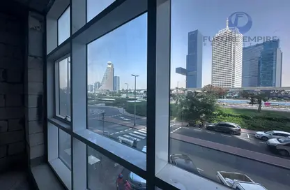 مجمعات للإيجار - استوديو - 1 حمام للايجار في برج دوجا - شارع الشيخ زايد - دبي
