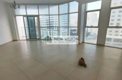 Apartment - 3 Bedrooms - 3 Bathrooms for rent in New Al Taawun Road - Al Taawun - Sharjah