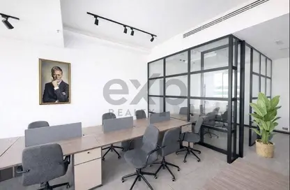 مكتب - استوديو للايجار في B2B  برج - الخليج التجاري - دبي