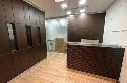 Office Space - Studio - 1 Bathroom for rent in Grosvenor Business Tower - Barsha Heights (Tecom) - Dubai
