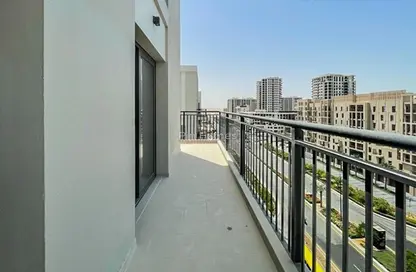 Apartment - 4 Bedrooms - 6 Bathrooms for rent in Hayat Boulevard-2B - Hayat Boulevard - Town Square - Dubai