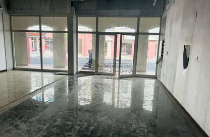 Shop - Studio for rent in Y-11 - England Cluster - International City - Dubai