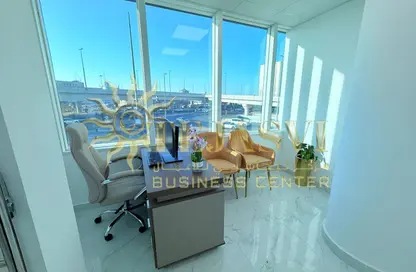 مكتب - استوديو - 1 حمام للايجار في فاطمه محمد احمد بن سليمان - الرفاعة - بر دبي - دبي