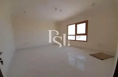 Full Floor - Studio for rent in Al Falah City - Abu Dhabi